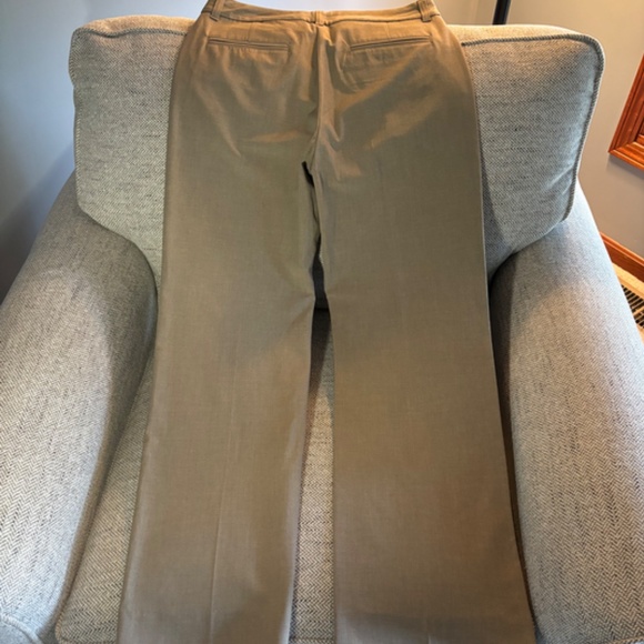 Old Navy Brand Essential Stretch Dress Pant - size 6 - Picture 7 of 15